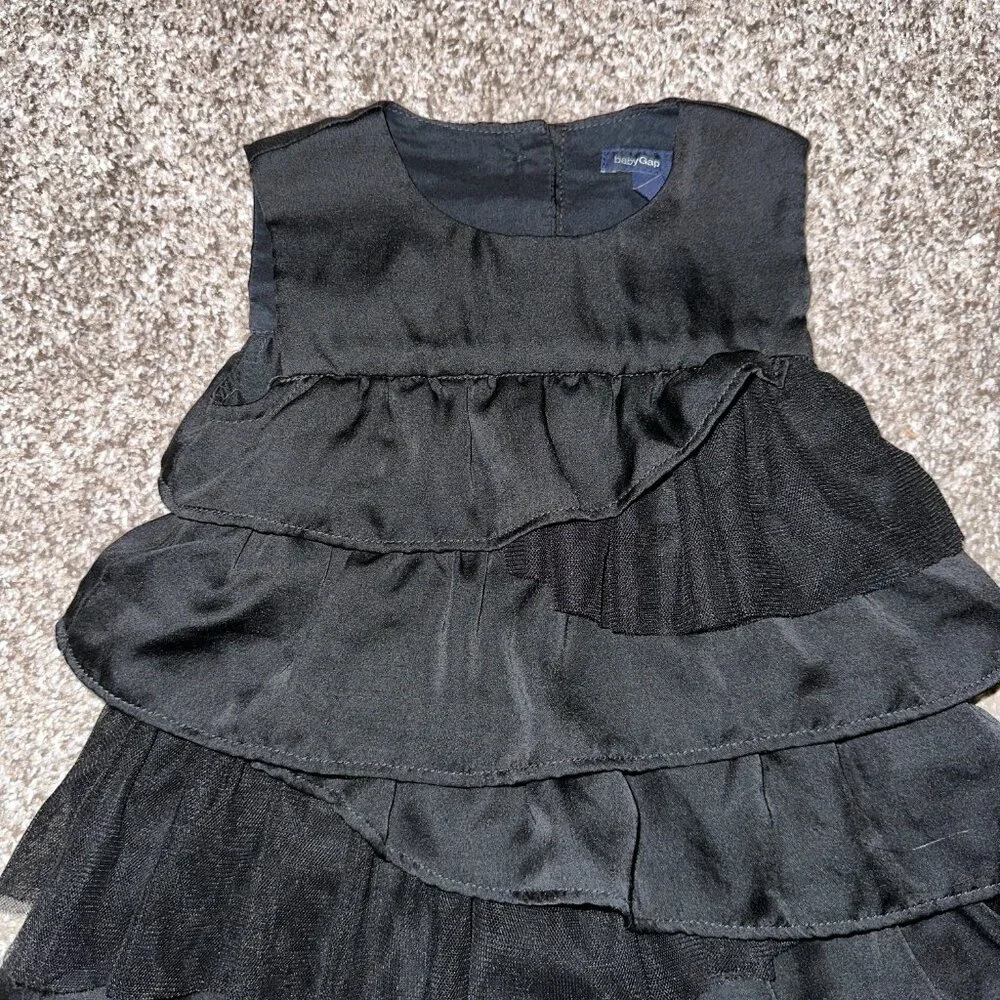 BABY GAP BabyGap ADORABLE black RUFFLE DRESS 18-24 mo EUC
